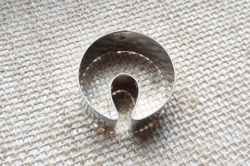 Rohlíček ostrý, 32 x 32 mm